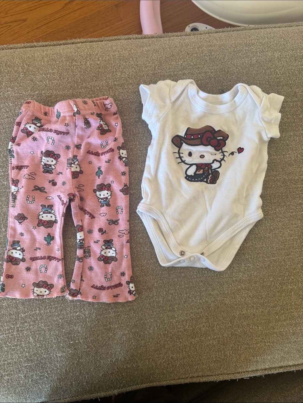 Hello Kitty cowgirl matching set size 6 month